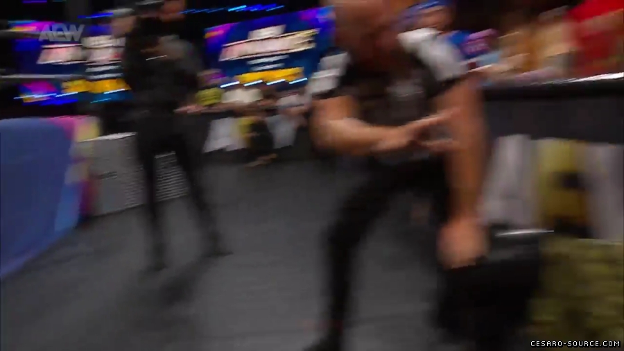 Claudio_Dynamite_mp40381~2.jpg