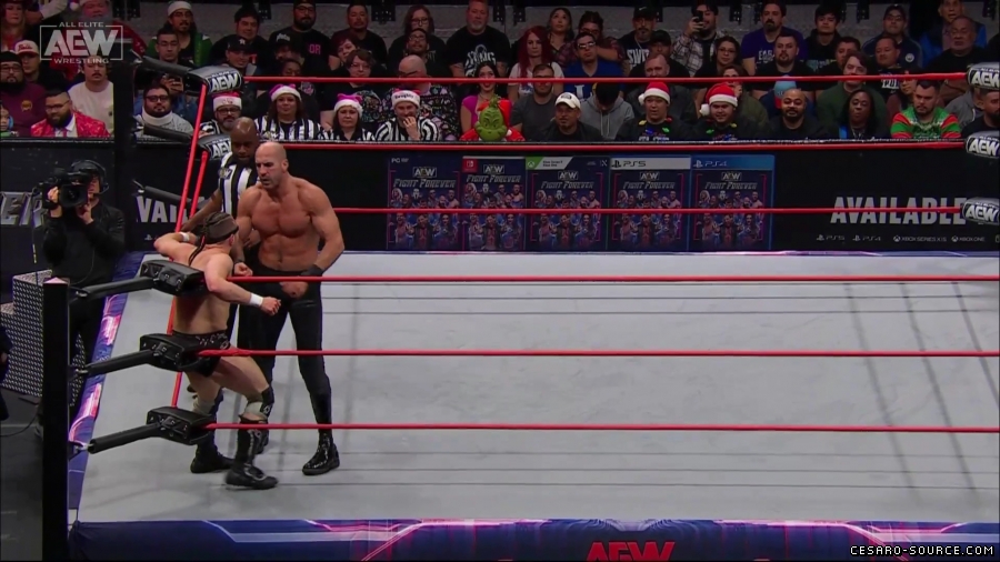Collision_Dec_23rd_mp418229.jpg