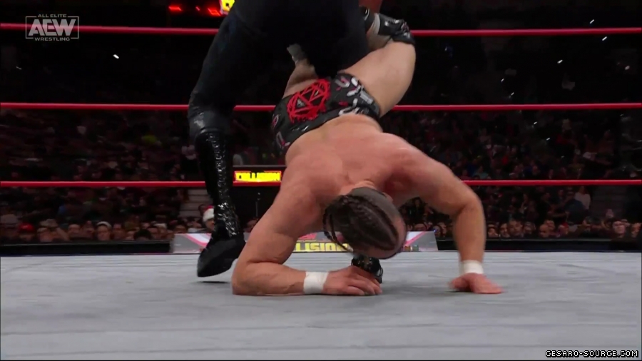 Collision_Dec_23rd_mp418894.jpg