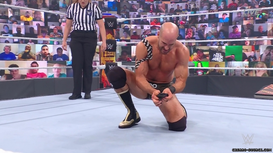 HIAC_Cesaro_mp40572.jpg