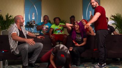 HUGGIN27_UPPERCUTS_28Bayley_Cesaro29_vs__NASHA_28Sasha_Neville29_--_Rocket_League__mp40956.jpg