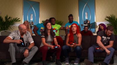 HUGGIN__UPPERCUTS_28Bayley_Cesaro29_vs__UP-UPBEATNIKS_28Becky_Sami29_--_Rocket_Leag_mp40021.jpg