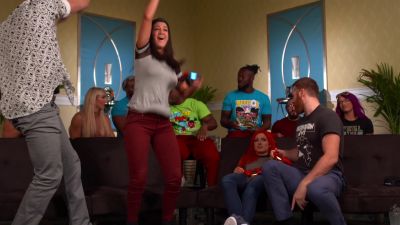 HUGGIN__UPPERCUTS_28Bayley_Cesaro29_vs__UP-UPBEATNIKS_28Becky_Sami29_--_Rocket_Leag_mp40338.jpg