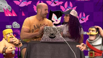 IT_S_BOSS_TIME__SASHA_BANKS_goes_to_school_on_Clash_Royale__-_Clash_with_Cesaro_mp40061.jpg