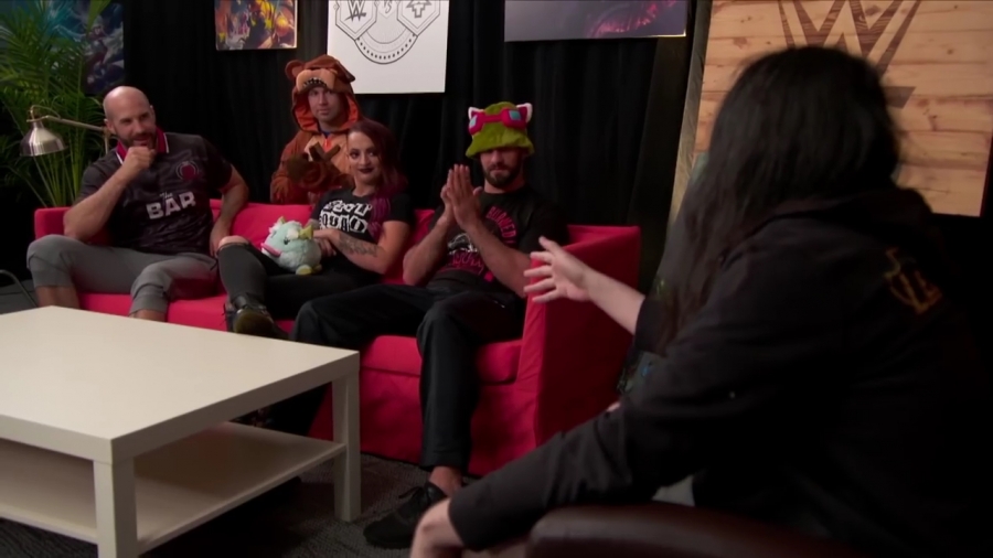 LEAGUE_OF_LEGENDS_-_Team_WWE_vs__Team_NXT_SHOWMATCH_mp40027.jpg