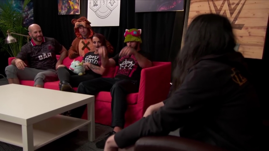 LEAGUE_OF_LEGENDS_-_Team_WWE_vs__Team_NXT_SHOWMATCH_mp40028.jpg
