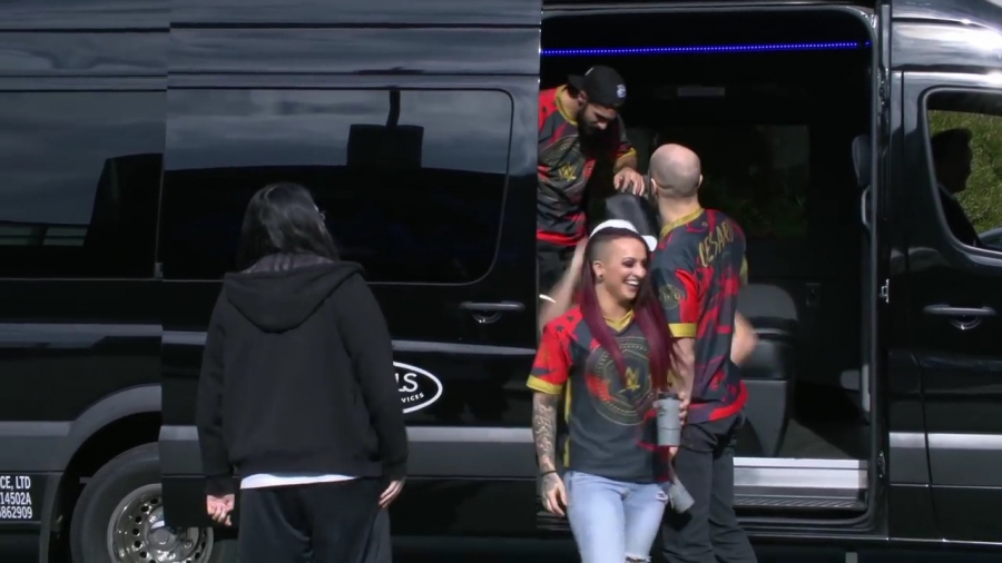 LEAGUE_OF_LEGENDS_-_Team_WWE_vs__Team_NXT_SHOWMATCH_mp40076.jpg