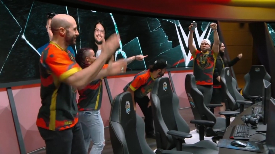 LEAGUE_OF_LEGENDS_-_Team_WWE_vs__Team_NXT_SHOWMATCH_mp40290.jpg