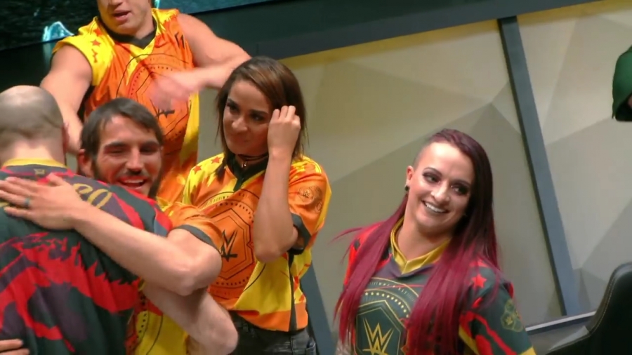 LEAGUE_OF_LEGENDS_-_Team_WWE_vs__Team_NXT_SHOWMATCH_mp40792.jpg