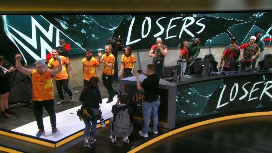 LEAGUE_OF_LEGENDS_-_Team_WWE_vs__Team_NXT_SHOWMATCH_mp40801.jpg