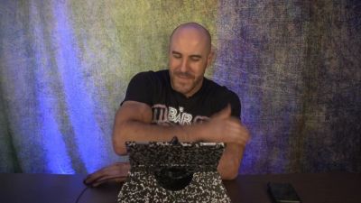 SAMOA_JOE___CESARO_need_to_pump_it_up__-_Clash_With_Cesaro_mp44812.jpg