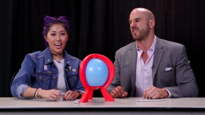 SMOSH_GAMES_x_UUDD-_MARI_vs__CESARO_--_Boom_Boom_Balloon21_--_Expansion_Pack_mp40005.jpg