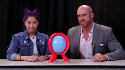 SMOSH_GAMES_x_UUDD-_MARI_vs__CESARO_--_Boom_Boom_Balloon21_--_Expansion_Pack_mp40012.jpg