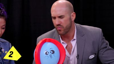 SMOSH_GAMES_x_UUDD-_MARI_vs__CESARO_--_Boom_Boom_Balloon21_--_Expansion_Pack_mp40055.jpg