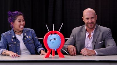 SMOSH_GAMES_x_UUDD-_MARI_vs__CESARO_--_Boom_Boom_Balloon21_--_Expansion_Pack_mp40238.jpg
