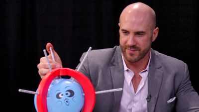 SMOSH_GAMES_x_UUDD-_MARI_vs__CESARO_--_Boom_Boom_Balloon21_--_Expansion_Pack_mp40245.jpg