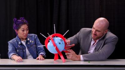 SMOSH_GAMES_x_UUDD-_MARI_vs__CESARO_--_Boom_Boom_Balloon21_--_Expansion_Pack_mp40268.jpg
