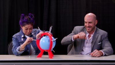 SMOSH_GAMES_x_UUDD-_MARI_vs__CESARO_--_Boom_Boom_Balloon21_--_Expansion_Pack_mp40313.jpg