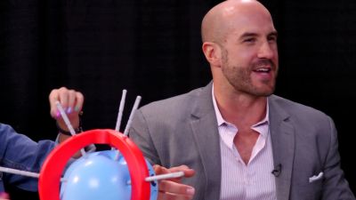 SMOSH_GAMES_x_UUDD-_MARI_vs__CESARO_--_Boom_Boom_Balloon21_--_Expansion_Pack_mp40324.jpg