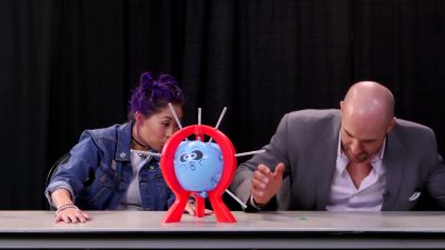 SMOSH_GAMES_x_UUDD-_MARI_vs__CESARO_--_Boom_Boom_Balloon21_--_Expansion_Pack_mp40371.jpg