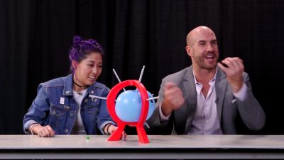 SMOSH_GAMES_x_UUDD-_MARI_vs__CESARO_--_Boom_Boom_Balloon21_--_Expansion_Pack_mp40400.jpg