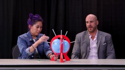 SMOSH_GAMES_x_UUDD-_MARI_vs__CESARO_--_Boom_Boom_Balloon21_--_Expansion_Pack_mp40436.jpg