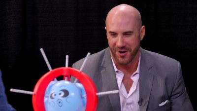 SMOSH_GAMES_x_UUDD-_MARI_vs__CESARO_--_Boom_Boom_Balloon21_--_Expansion_Pack_mp40445.jpg