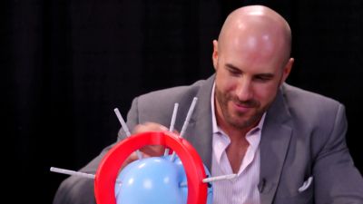 SMOSH_GAMES_x_UUDD-_MARI_vs__CESARO_--_Boom_Boom_Balloon21_--_Expansion_Pack_mp40452.jpg