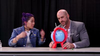 SMOSH_GAMES_x_UUDD-_MARI_vs__CESARO_--_Boom_Boom_Balloon21_--_Expansion_Pack_mp40485.jpg