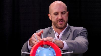 SMOSH_GAMES_x_UUDD-_MARI_vs__CESARO_--_Boom_Boom_Balloon21_--_Expansion_Pack_mp40494.jpg