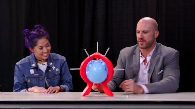SMOSH_GAMES_x_UUDD-_MARI_vs__CESARO_--_Boom_Boom_Balloon21_--_Expansion_Pack_mp40543.jpg