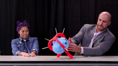 SMOSH_GAMES_x_UUDD-_MARI_vs__CESARO_--_Boom_Boom_Balloon21_--_Expansion_Pack_mp40548.jpg