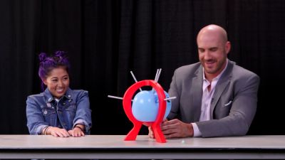SMOSH_GAMES_x_UUDD-_MARI_vs__CESARO_--_Boom_Boom_Balloon21_--_Expansion_Pack_mp40560.jpg
