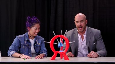 SMOSH_GAMES_x_UUDD-_MARI_vs__CESARO_--_Boom_Boom_Balloon21_--_Expansion_Pack_mp40573.jpg