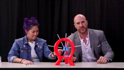 SMOSH_GAMES_x_UUDD-_MARI_vs__CESARO_--_Boom_Boom_Balloon21_--_Expansion_Pack_mp40575.jpg