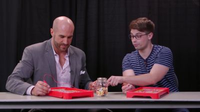 SMOSH_GAMES_x_UUDD-_WWE_Superstars_vs__SMOSH_Games_in_OPERATION_BEANBOOZLED212121_mp40062.jpg