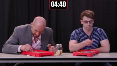 SMOSH_GAMES_x_UUDD-_WWE_Superstars_vs__SMOSH_Games_in_OPERATION_BEANBOOZLED212121_mp40092.jpg