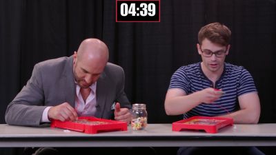 SMOSH_GAMES_x_UUDD-_WWE_Superstars_vs__SMOSH_Games_in_OPERATION_BEANBOOZLED212121_mp40093.jpg