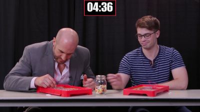 SMOSH_GAMES_x_UUDD-_WWE_Superstars_vs__SMOSH_Games_in_OPERATION_BEANBOOZLED212121_mp40096.jpg