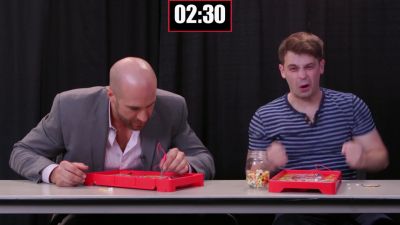 SMOSH_GAMES_x_UUDD-_WWE_Superstars_vs__SMOSH_Games_in_OPERATION_BEANBOOZLED212121_mp40218.jpg