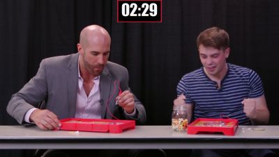 SMOSH_GAMES_x_UUDD-_WWE_Superstars_vs__SMOSH_Games_in_OPERATION_BEANBOOZLED212121_mp40219.jpg