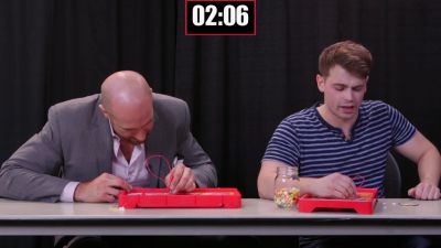 SMOSH_GAMES_x_UUDD-_WWE_Superstars_vs__SMOSH_Games_in_OPERATION_BEANBOOZLED212121_mp40242.jpg