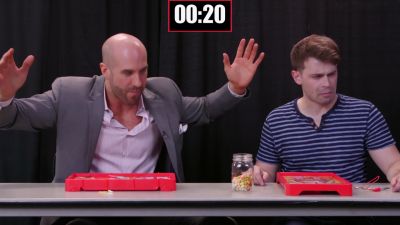 SMOSH_GAMES_x_UUDD-_WWE_Superstars_vs__SMOSH_Games_in_OPERATION_BEANBOOZLED212121_mp40347.jpg