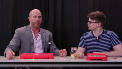 SMOSH_GAMES_x_UUDD-_WWE_Superstars_vs__SMOSH_Games_in_OPERATION_BEANBOOZLED212121_mp40397.jpg