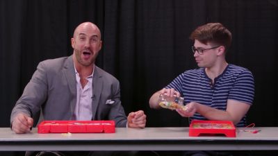 SMOSH_GAMES_x_UUDD-_WWE_Superstars_vs__SMOSH_Games_in_OPERATION_BEANBOOZLED212121_mp40412.jpg
