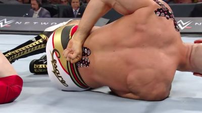 Sheamus___Cesaro_rewatch_the_final_match_of_their_Best_of_Seven_Series_against_o_mp40173.jpg