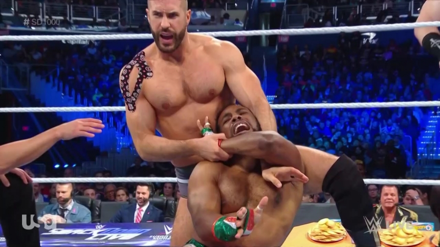The_Bar_Smackdown_mp40165.jpg