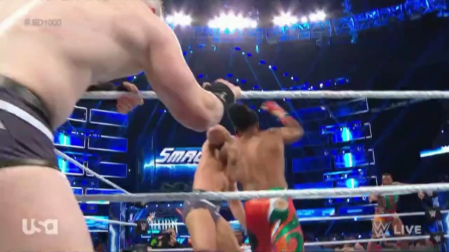 The_Bar_Smackdown_mp40175.jpg