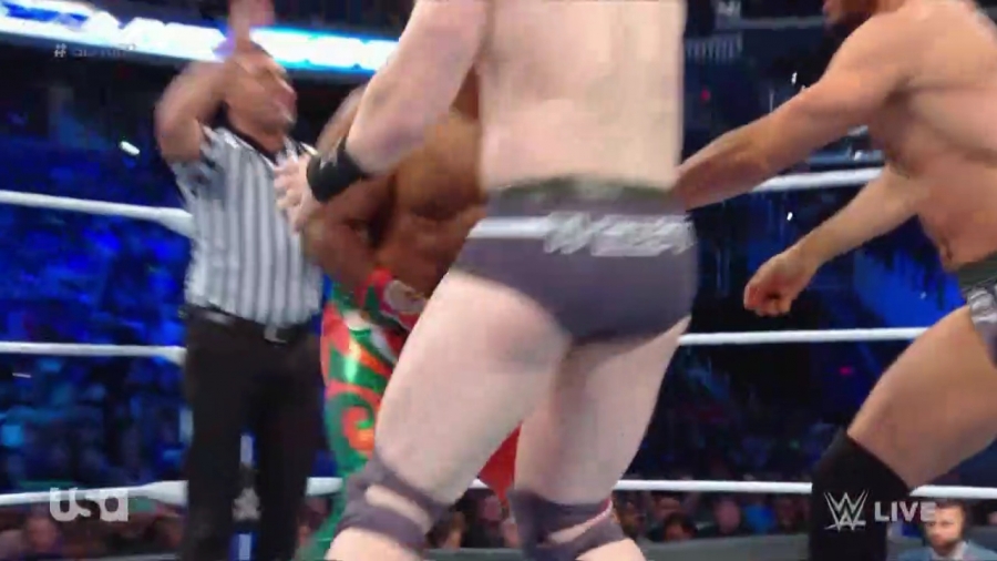 The_Bar_Smackdown_mp40180.jpg
