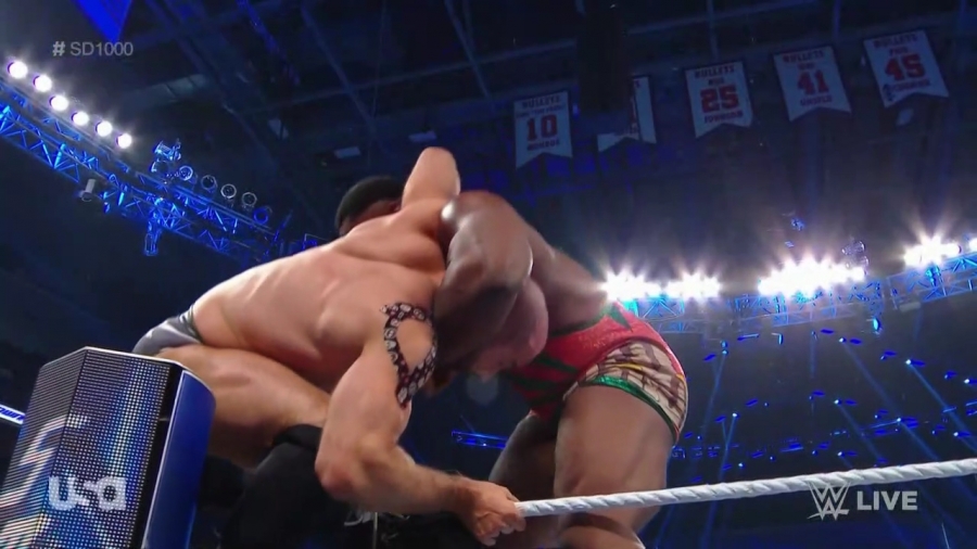 The_Bar_Smackdown_mp40502.jpg